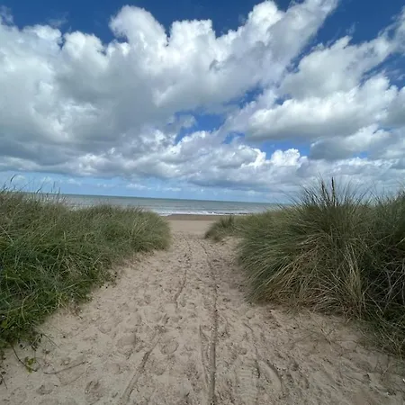 App Cosy Avec Balcon Et Acces * Cabourg