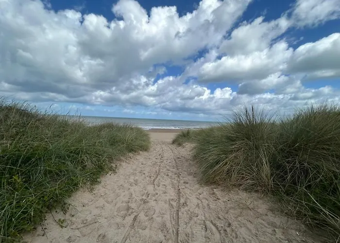 App Cosy Avec Balcon Et Accés * Cabourg
