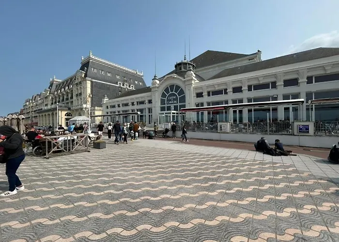 App Cosy Avec Balcon Et Acces Διαμέρισμα