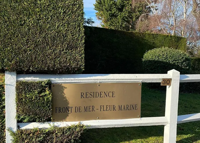 Apartment App Cosy Avec Balcon Et Acces Cabourg