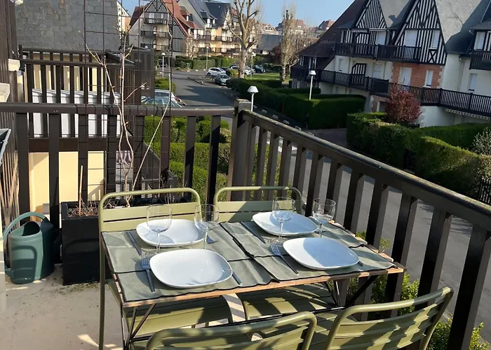 App Cosy Avec Balcon Et Acces Cabourg